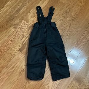 2T Cat & Jack Snow Bib